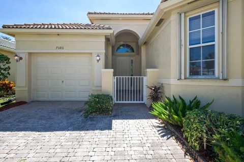$529,000 | 7086 Del Corso Lane, Delray Beach, FL 33446