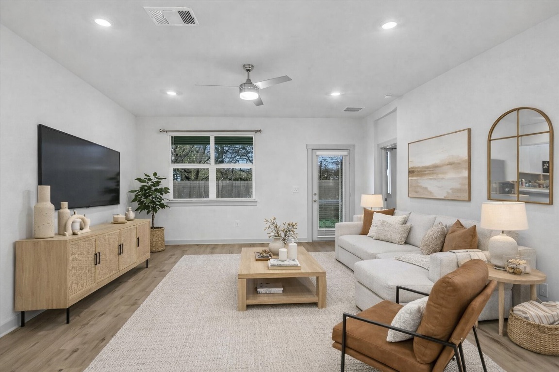 132 Shawii Pass Leander, TX 78641 - Photo 6 of 35 Virtually staged photo