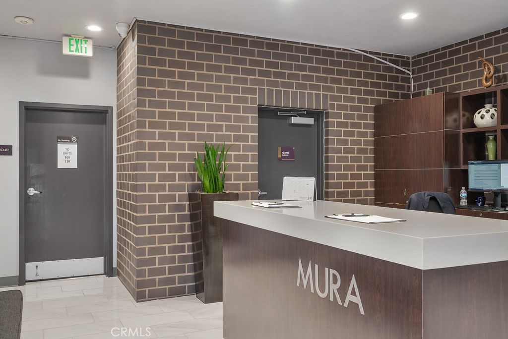 629 Traction Avenue, Unit 312 Los Angeles, CA 90013 - Photo 37 of 45 a bathroom with a sink and a mirror