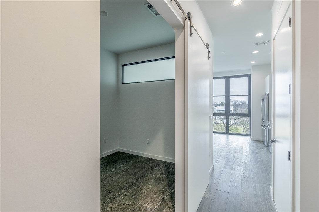 800 Embassy Drive, Unit 407 Austin, TX 78702 - Photo 11 of 39