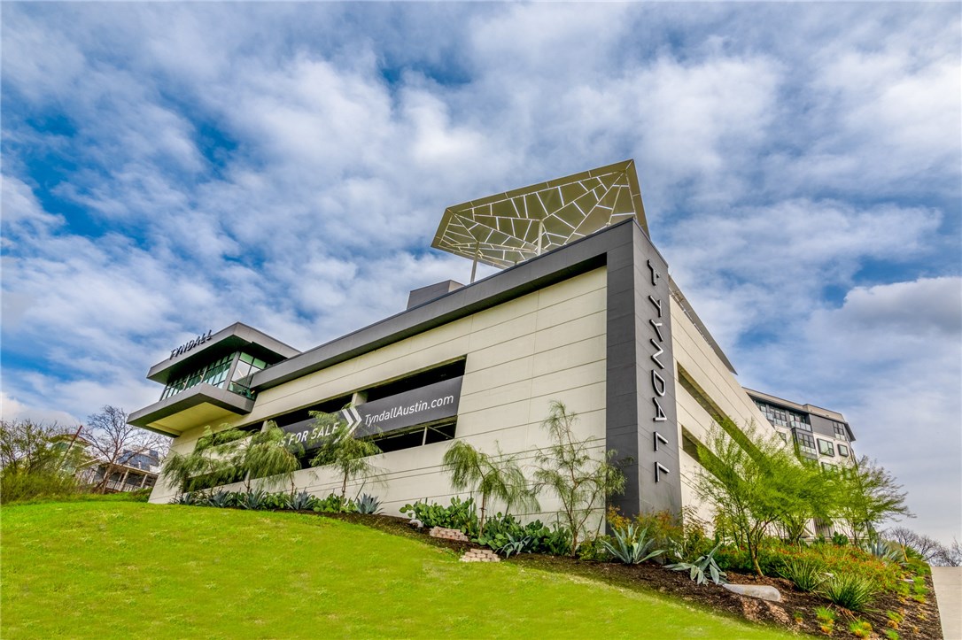 800 Embassy Drive, Unit 407 Austin, TX 78702 - Photo 18 of 39