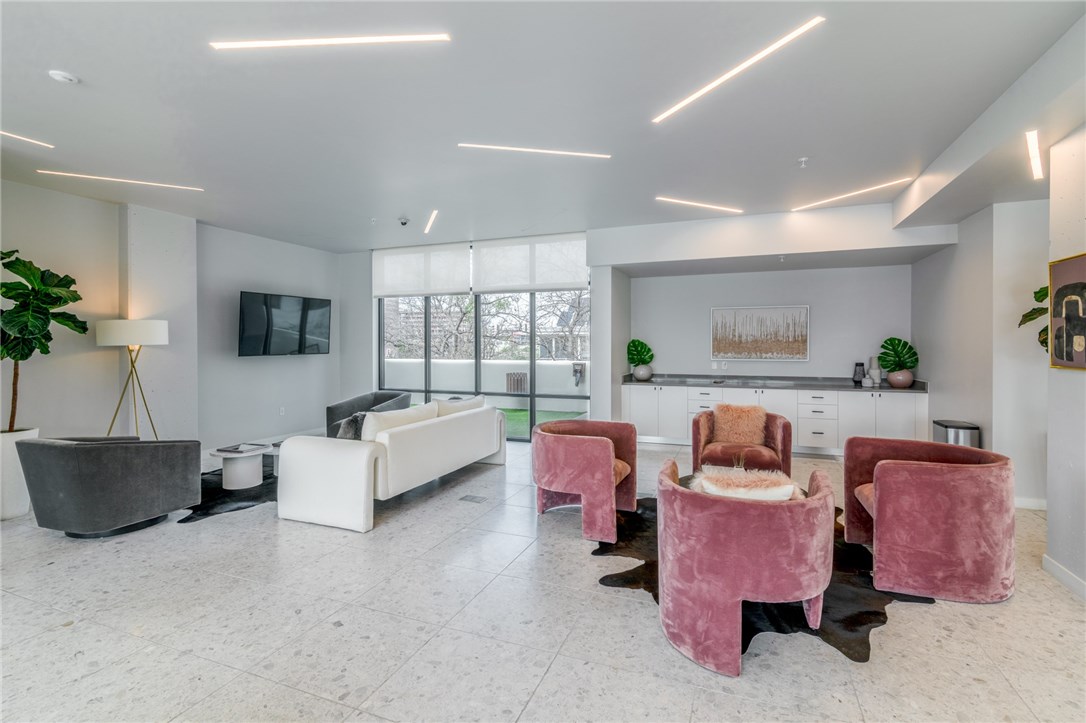 800 Embassy Drive, Unit 407 Austin, TX 78702 - Photo 37 of 39