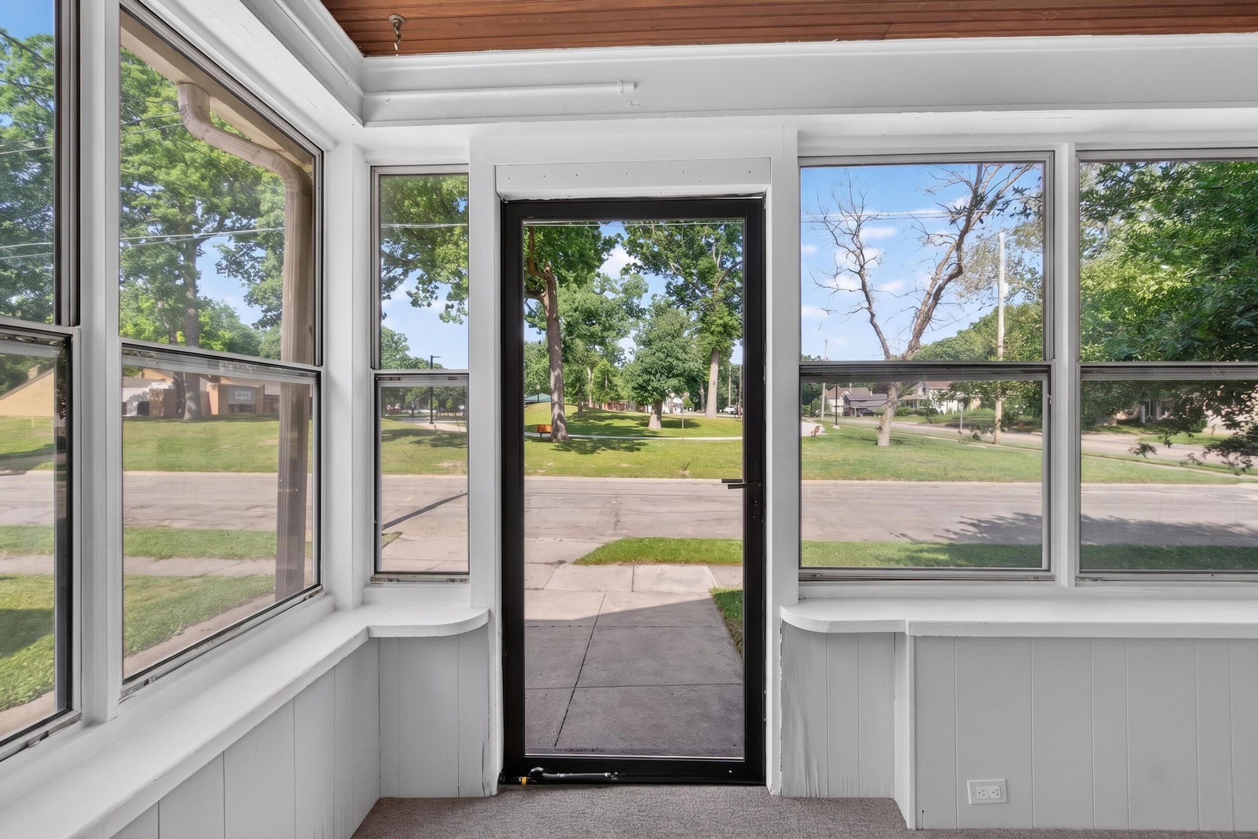 311 Gilbert Street Jackson, MI 49201 - Photo 5 of 50 6_311 gilbert st jackson mi - 00013