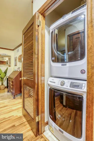 a view of washer and dryer