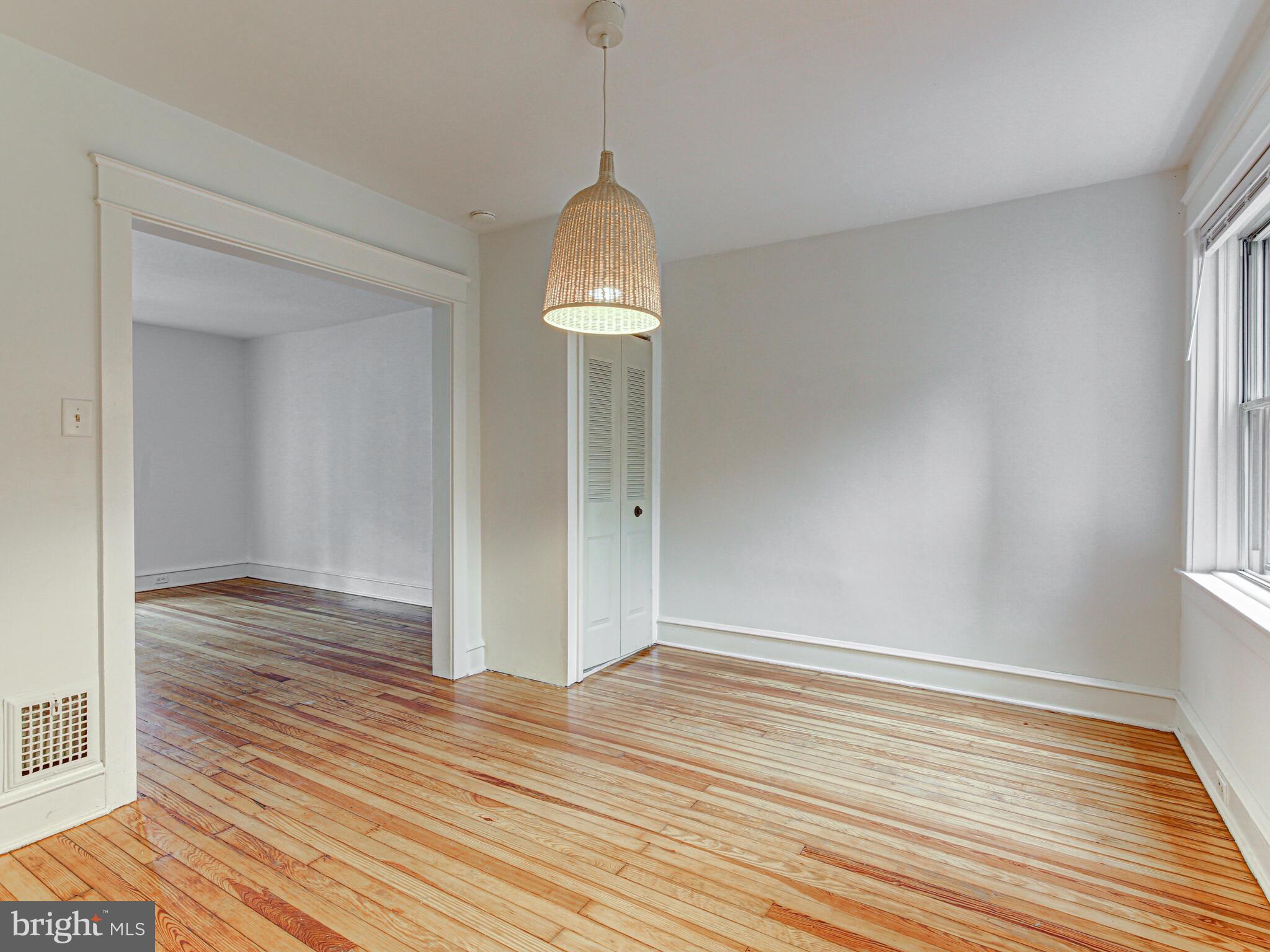 4 Vernon Road Havertown, PA 19083 - Photo 5 of 20