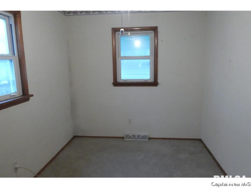 3101 South 14th Street Springfield, IL 62703 - Photo 8 of 11