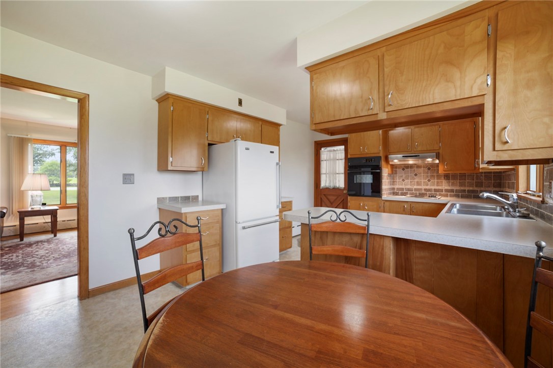 306 West Main Road Little Compton, RI 02837 - Photo 6 of 22