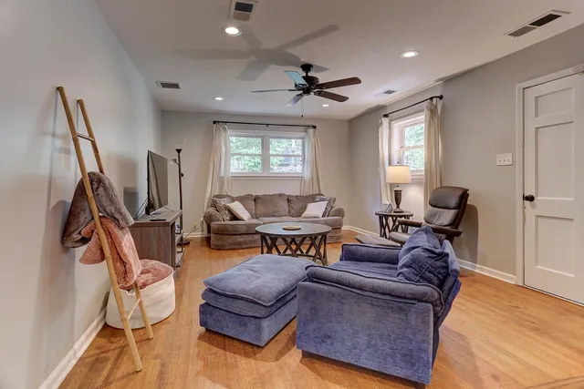 $319,900 | 4908 Mockingbird Lane, Memphis, TN 38117