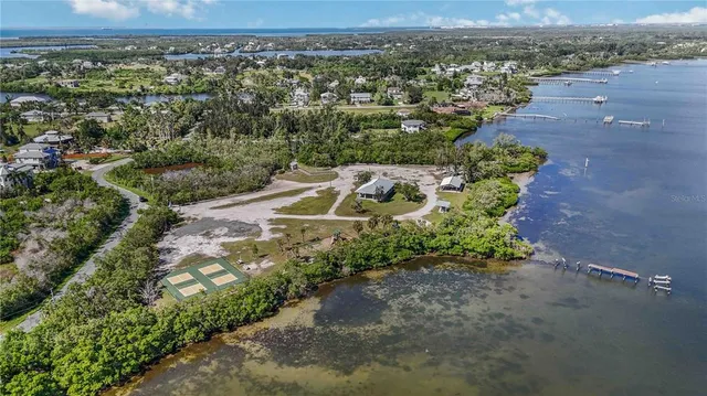 $1,500,000 | 1470 Bayshore Drive, Terra Ceia, FL 34250