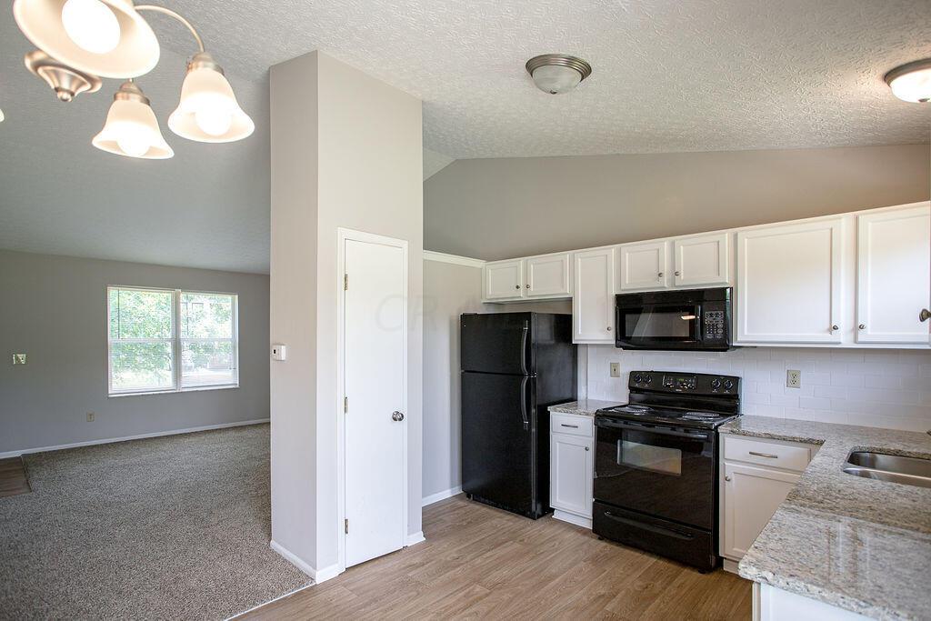 2412 Edmonton Road Columbus, OH 43229 - Photo 4 of 18 Gallery Image 4