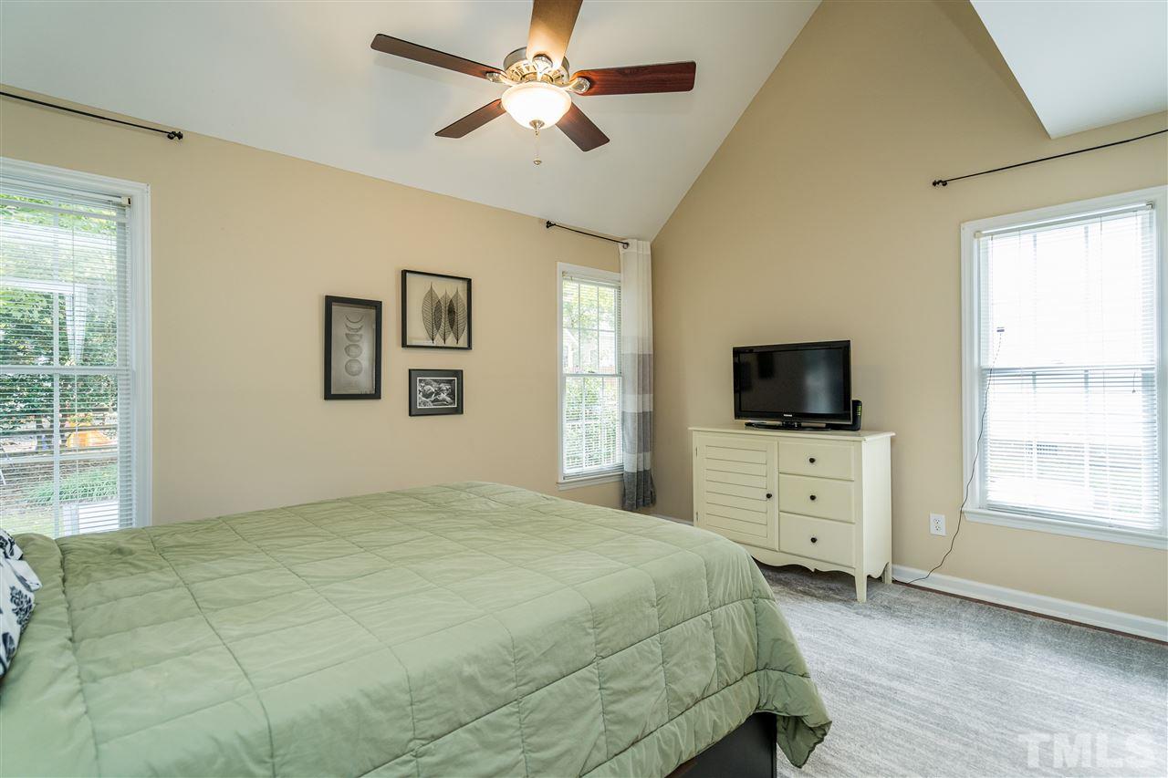 5221 Fairmead Circle Raleigh, NC 27613 - Photo 14 of 25