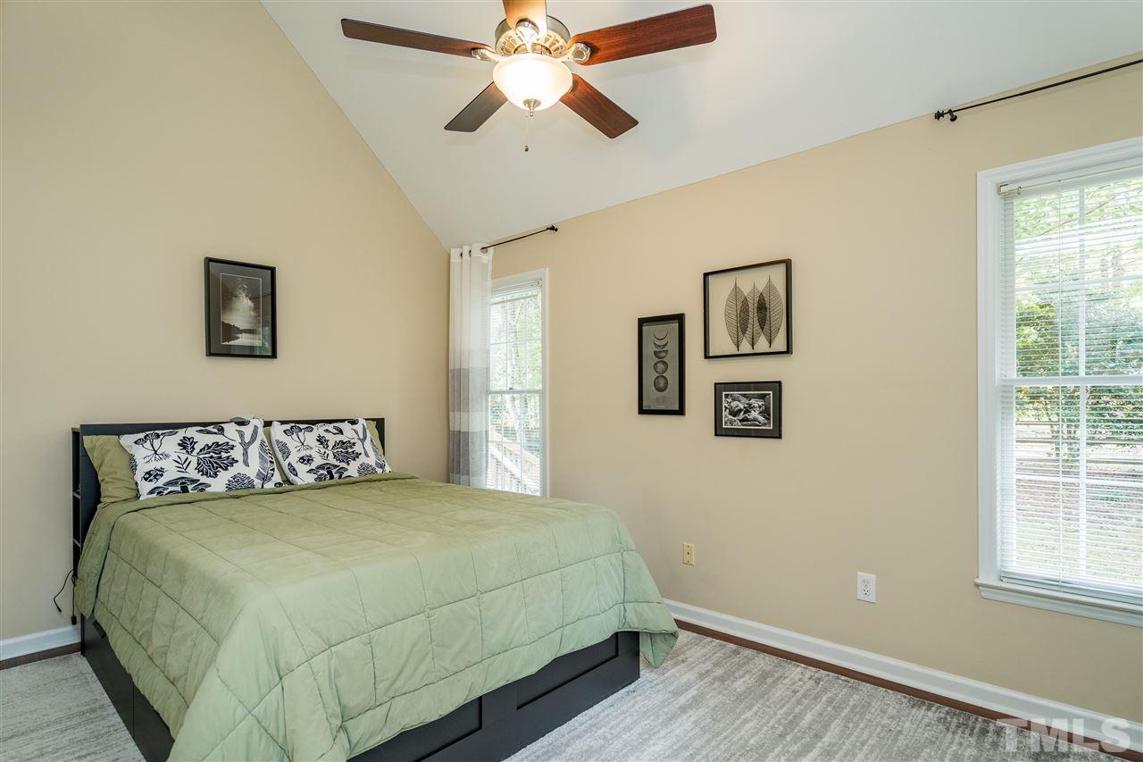 5221 Fairmead Circle Raleigh, NC 27613 - Photo 15 of 25