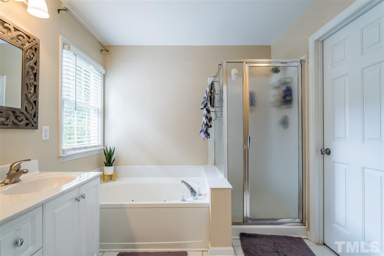 5221 Fairmead Circle Raleigh, NC 27613 - Photo 17 of 25