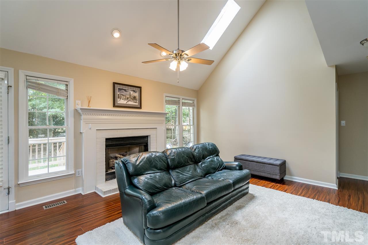 5221 Fairmead Circle Raleigh, NC 27613 - Photo 9 of 25