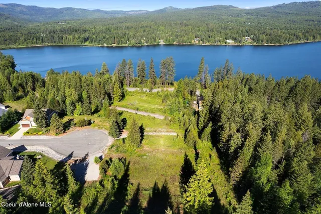 $274,000 | 65 Beacon Hill Road, Cocolalla, ID 83813