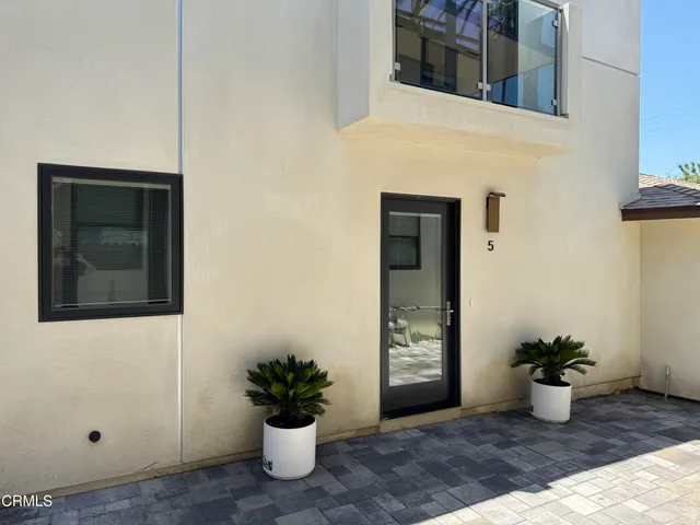 a view of a entryway of the house