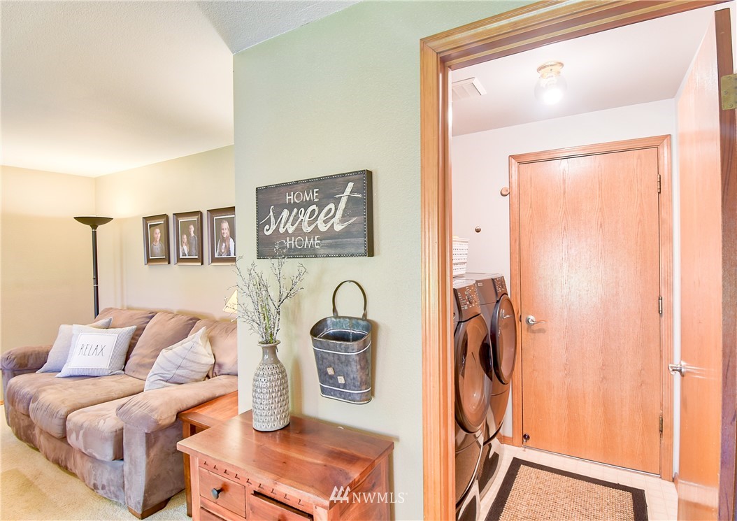 2429 182nd Place Southeast Bothell, WA 98012 - Photo 11 of 32 Gallery Image 11