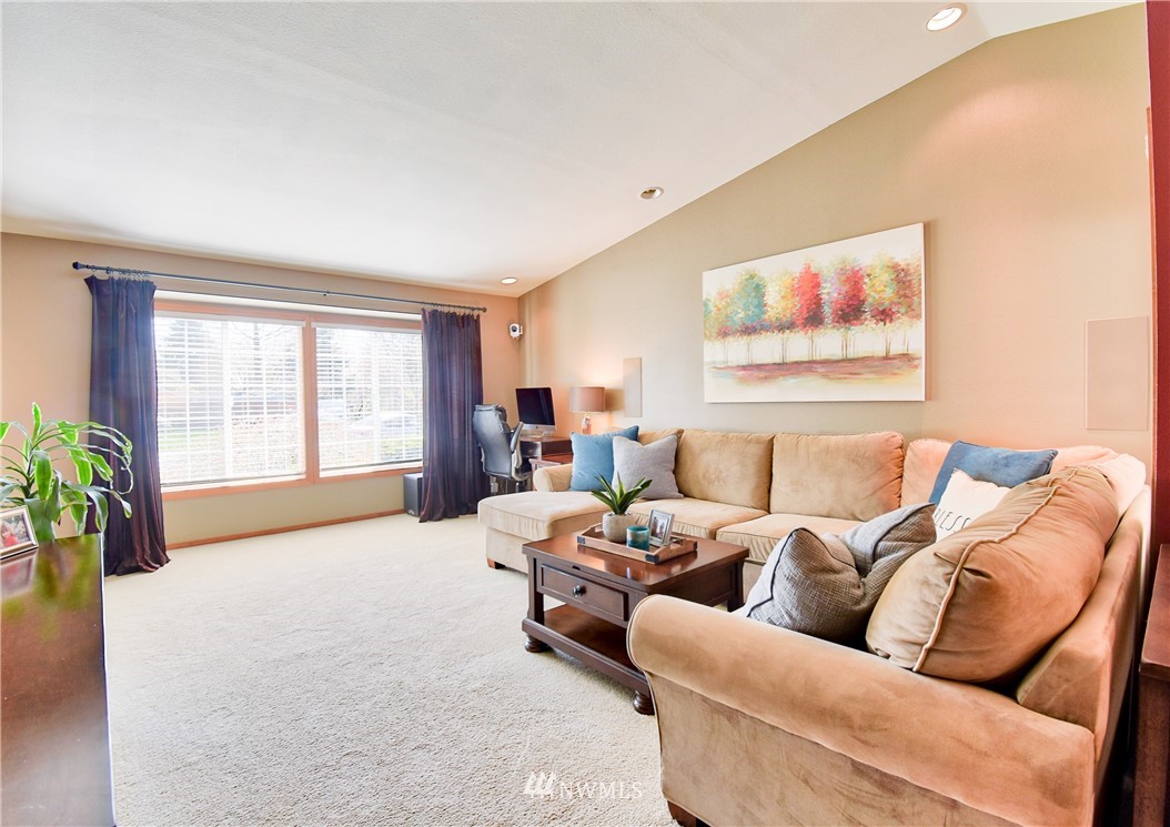 2429 182nd Place Southeast Bothell, WA 98012 - Photo 12 of 32 Gallery Image 12