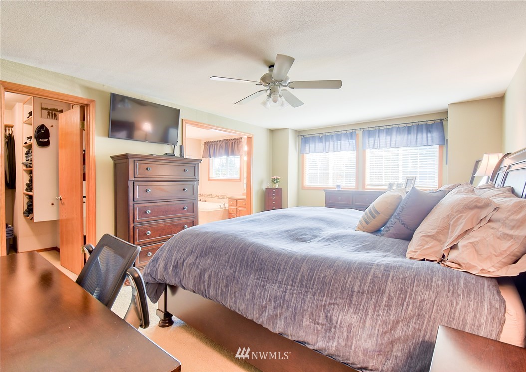 2429 182nd Place Southeast Bothell, WA 98012 - Photo 18 of 32 Gallery Image 18