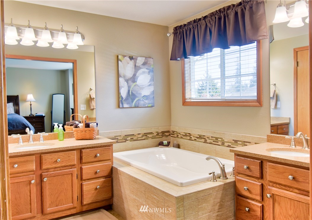 2429 182nd Place Southeast Bothell, WA 98012 - Photo 20 of 32 Gallery Image 20