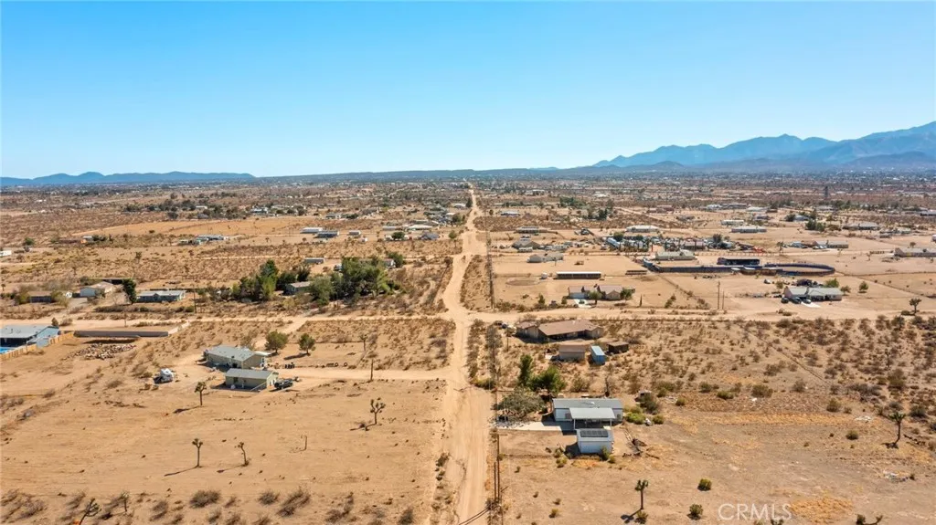 11772 Middleton Road Phelan, CA 92371 - Photo 28 of 40 view of city view and mountain view