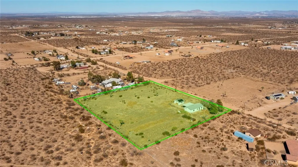 11772 Middleton Road Phelan, CA 92371 - Photo 3 of 40 a view of city and ocean