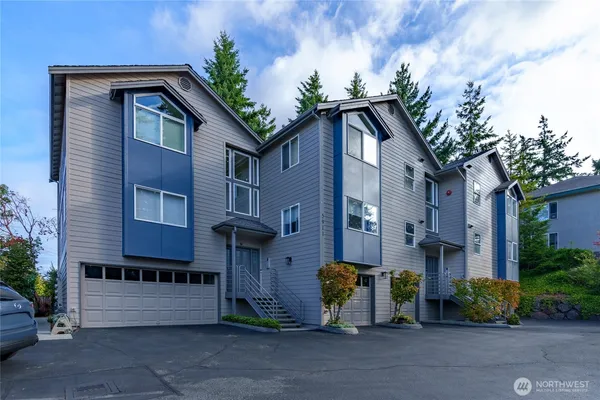 $2,100,000 | 5911 200th Street Southwest, Lynnwood, WA 98036