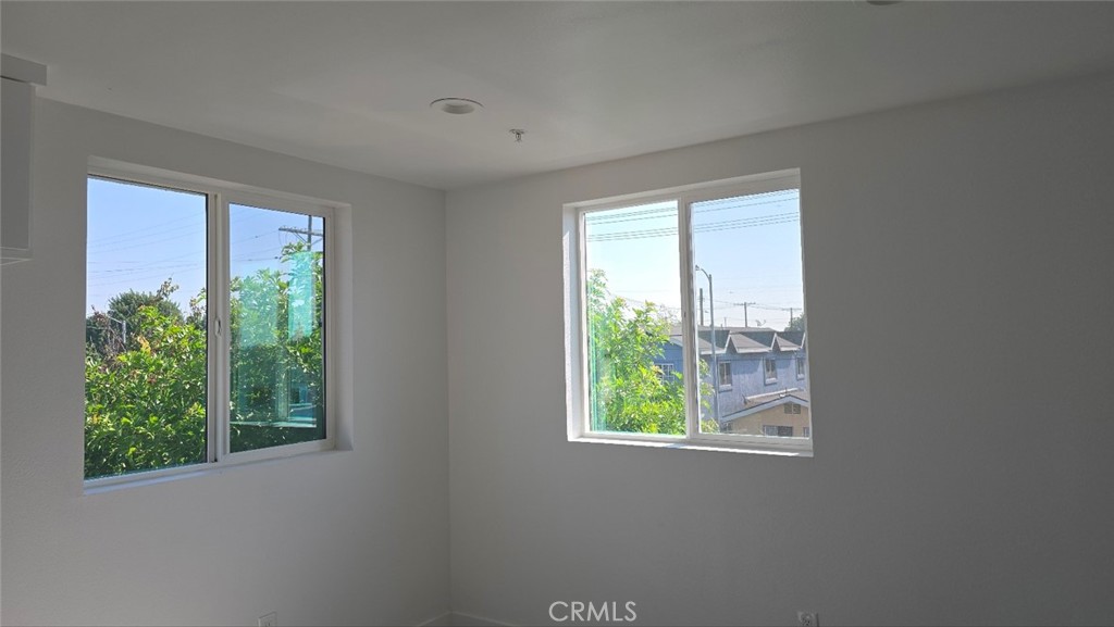 10413 Avalon Boulevard Los Angeles, CA 90003 - Photo 22 of 23 a view of a room that has a window in it