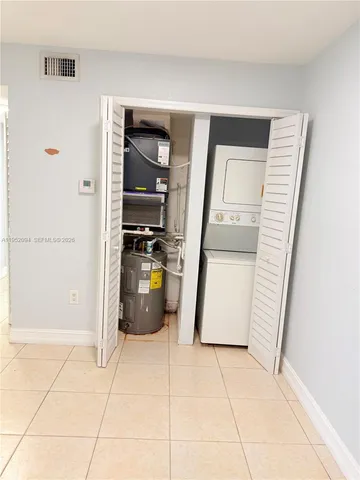 $2,300 | 7200 Northwest 179th Street, Unit 111, Hialeah, FL 33015