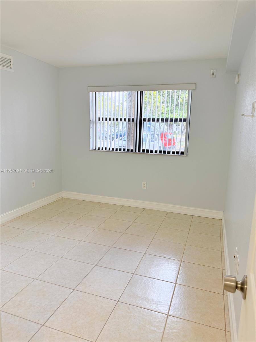 7200 Northwest 179th Street, Unit 111 Hialeah, FL 33015 - Photo 16 of 21
