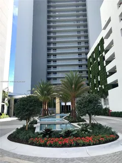 $535,000 | 16385 Biscayne Boulevard, Unit 2702, North Miami Beach, FL 33160