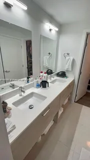 $535,000 | 16385 Biscayne Boulevard, Unit 2702, North Miami Beach, FL 33160