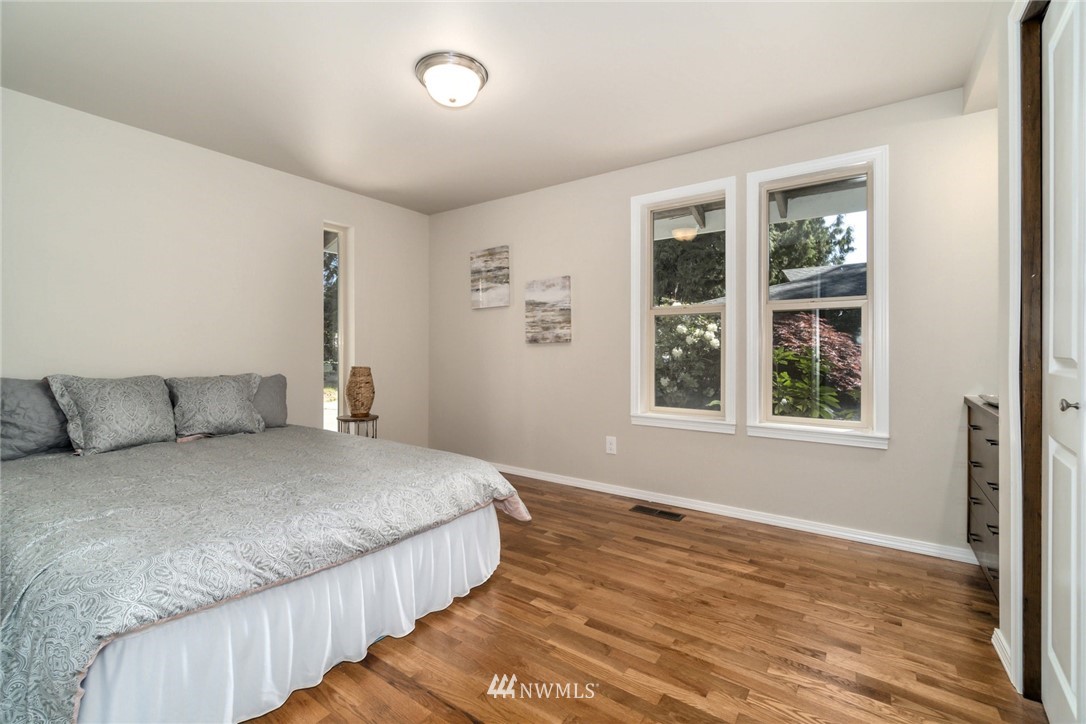 9101 Northeast 190th Street Bothell, WA 98011 - Photo 18 of 25 Gallery Image 18