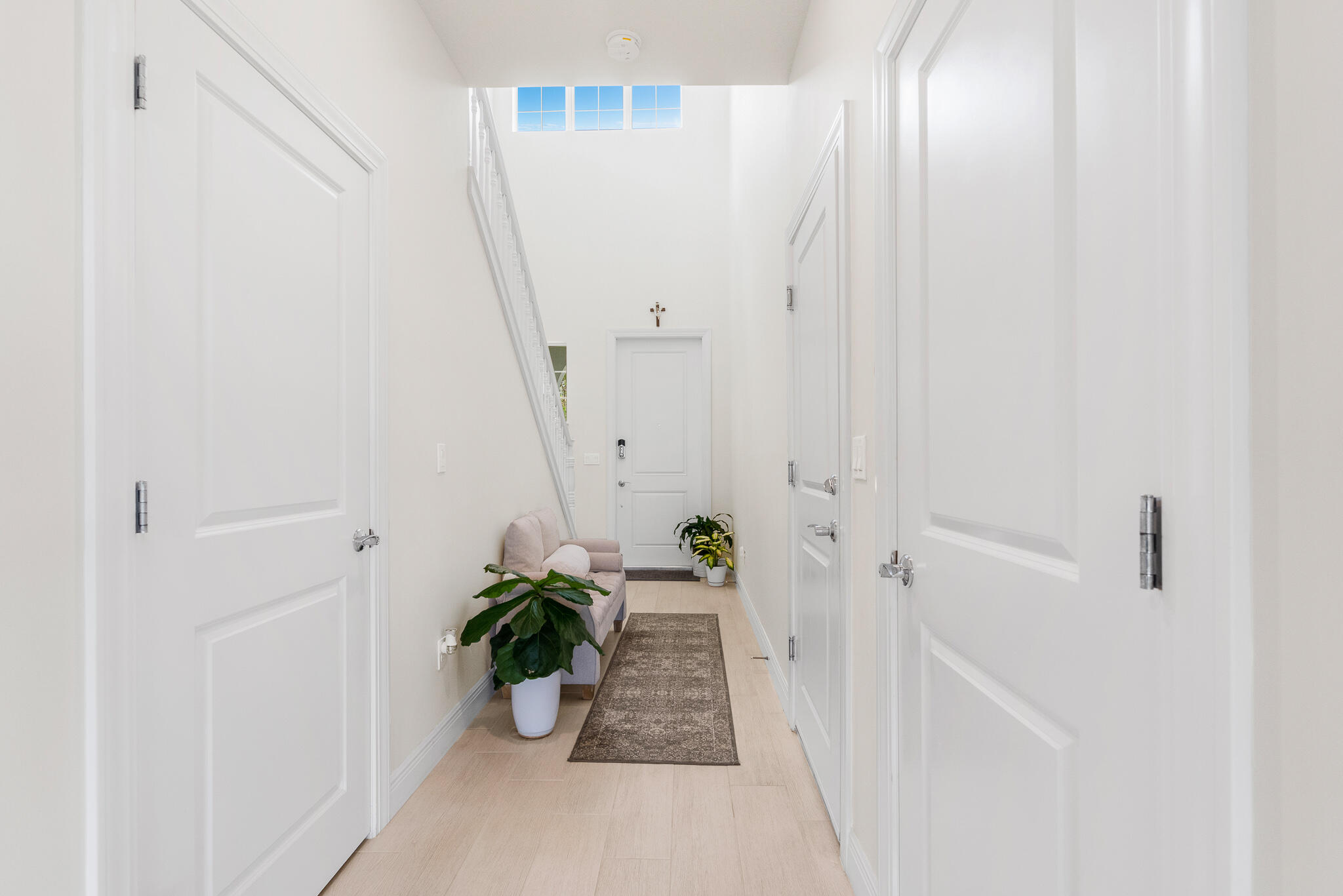 4374 Greenway Drive Hollywood, FL 33021 - Photo 3 of 46 a view of a hallway