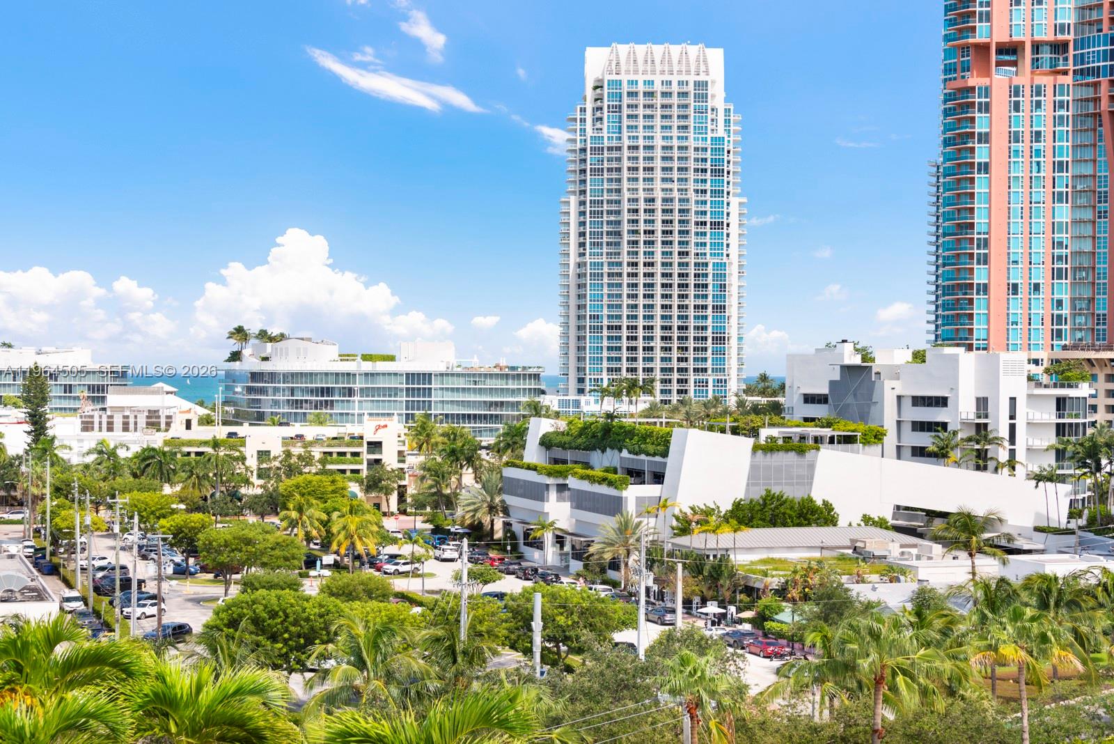 90 Alton Road, Unit 902 Miami Beach, FL 33139 - Photo 28 of 34 a picture of city view