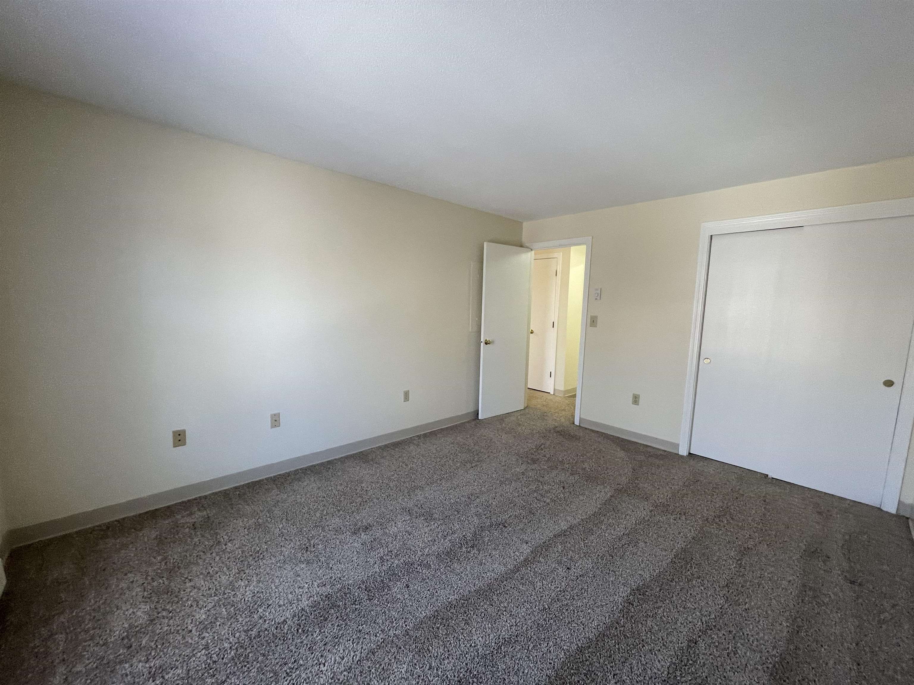 175 Eastern Avenue, Unit 303 Manchester, NH 03104 - Photo 22 of 40