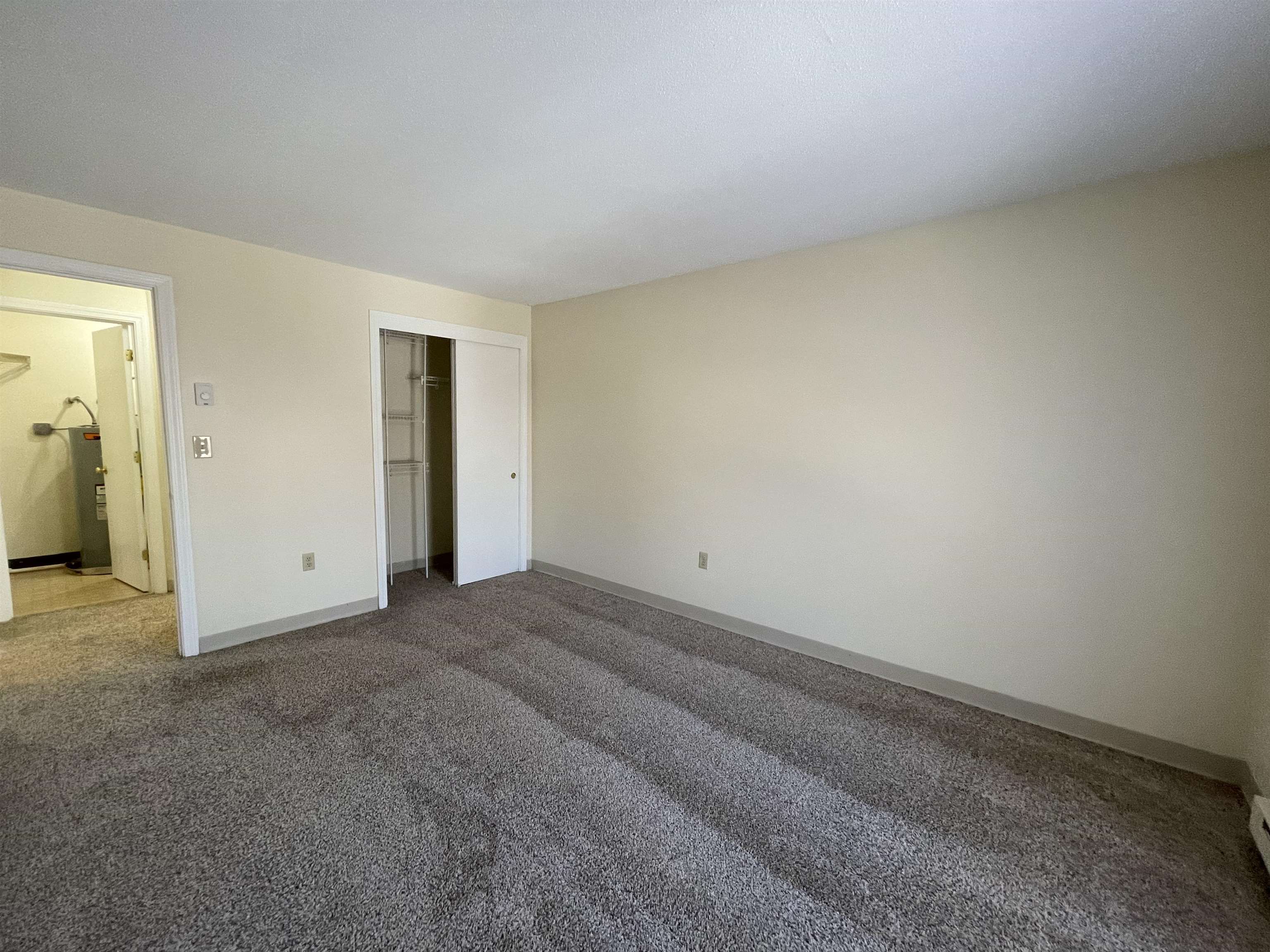 175 Eastern Avenue, Unit 303 Manchester, NH 03104 - Photo 24 of 40