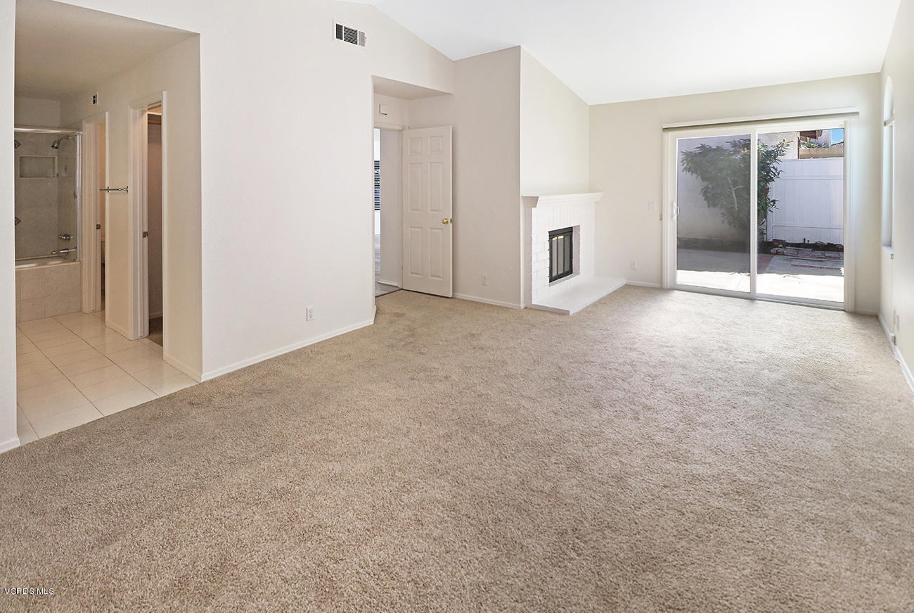 851 Congressional Road Simi Valley, CA 93065 - Photo 14 of 28 wooden floor and closet in a room
