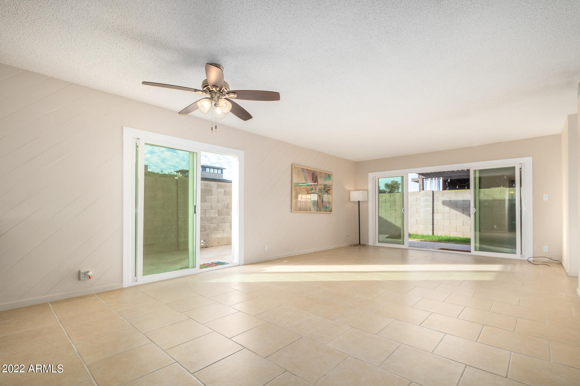1450 East Bethany Home Road, Unit 9 Phoenix, AZ 85014 - Photo 8 of 29 08 Bethany #9