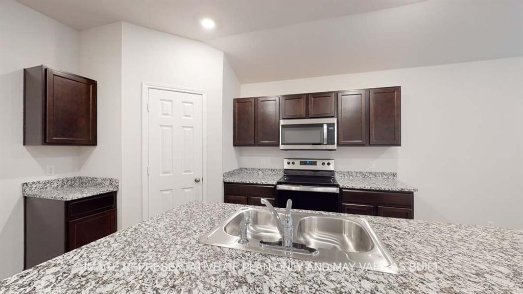 3125 Cyprian Road Lorena, TX 76655 - Photo 7 of 18