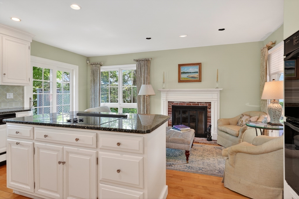 4 Jackson Pond Road, Unit 4 Dedham, MA 02026 - Photo 21 of 41 Gallery Image 21
