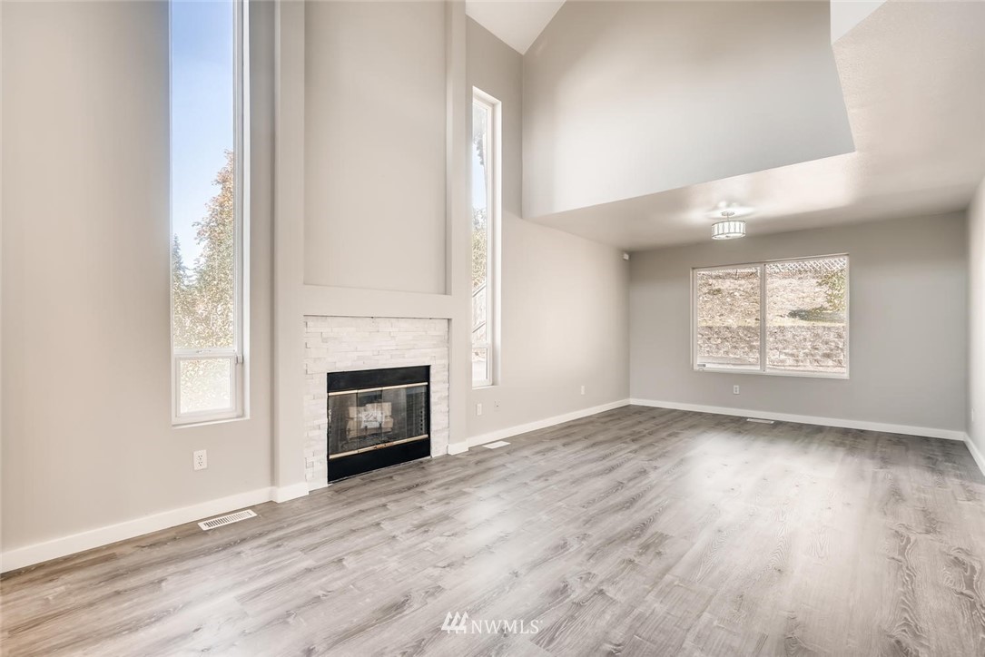560 South 330th Place Federal Way, WA 98003 - Photo 5 of 21