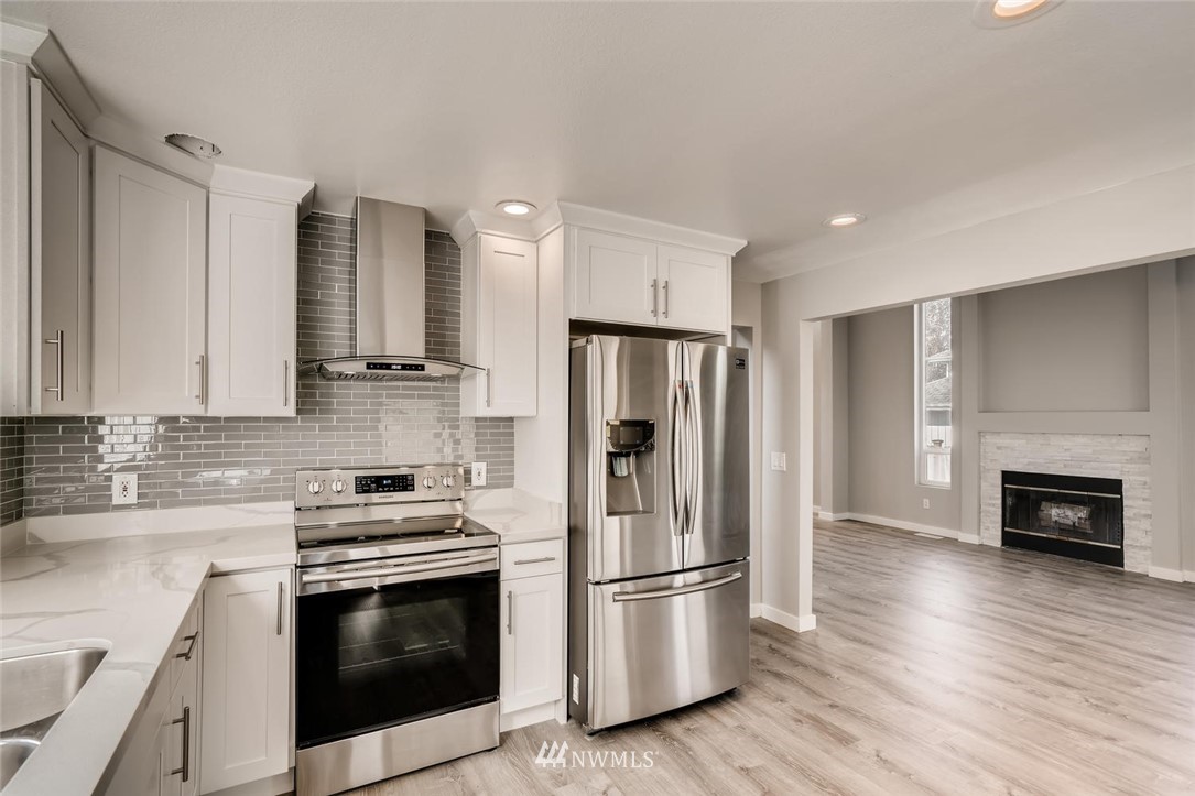 560 South 330th Place Federal Way, WA 98003 - Photo 10 of 21