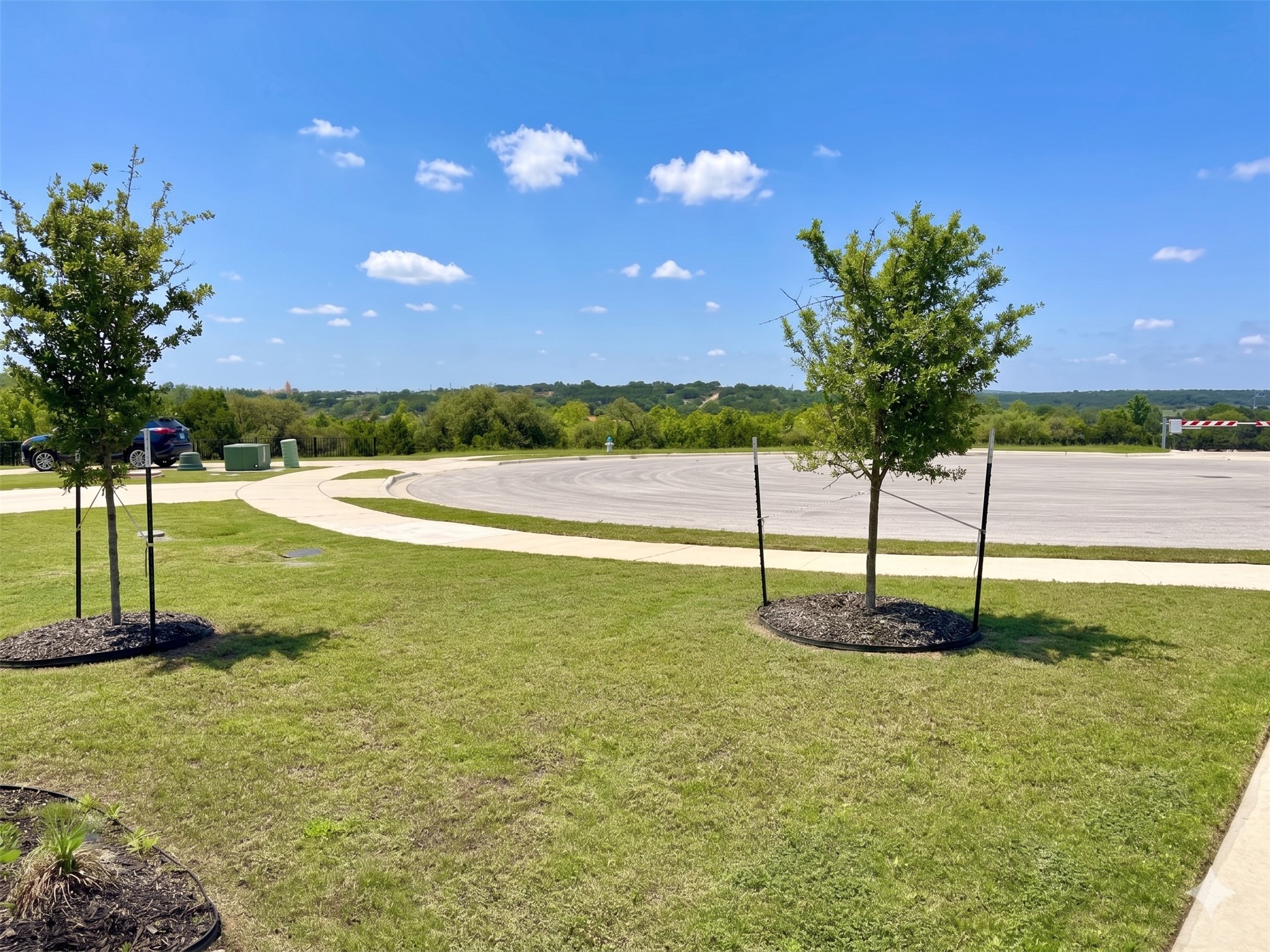 509 Barton Run Drive Georgetown, TX 78628 - Photo 4 of 34