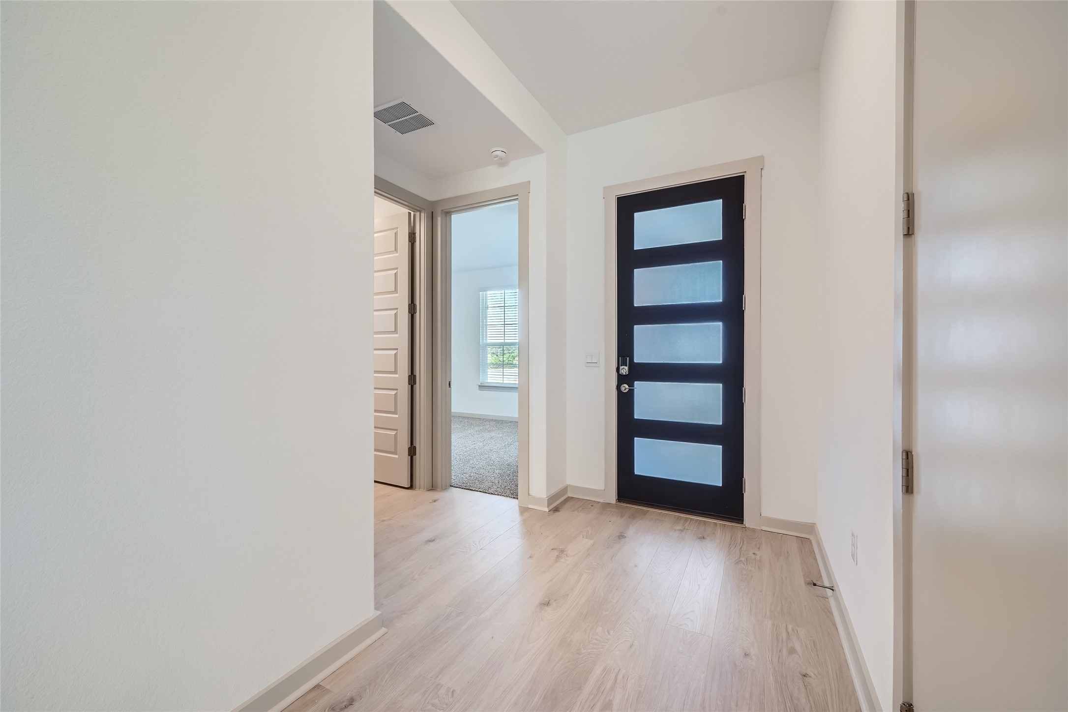 509 Barton Run Drive Georgetown, TX 78628 - Photo 5 of 34