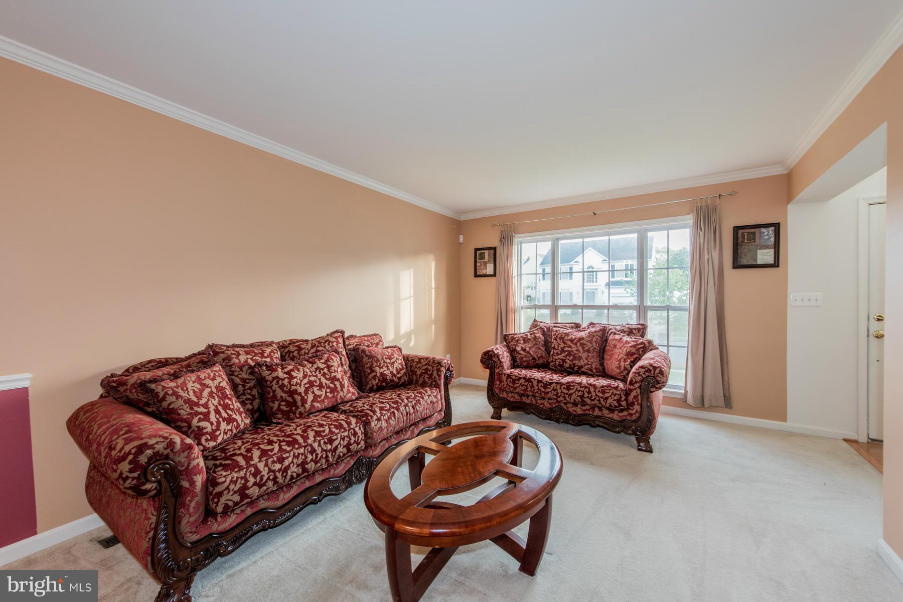 9735 Eustice Road Randallstown, MD 21133 - Photo 13 of 30 Living Room