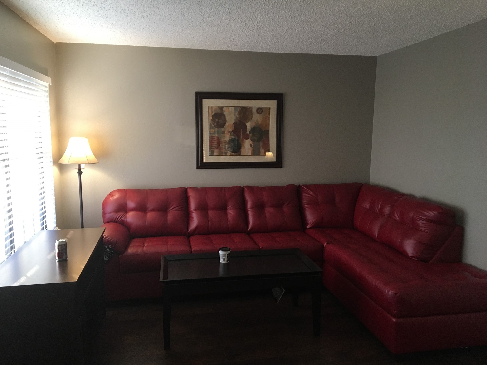 1601 Meadowview Drive Port Lavaca, TX 77979 - Photo 28 of 38 a living room with furniture and a lamp