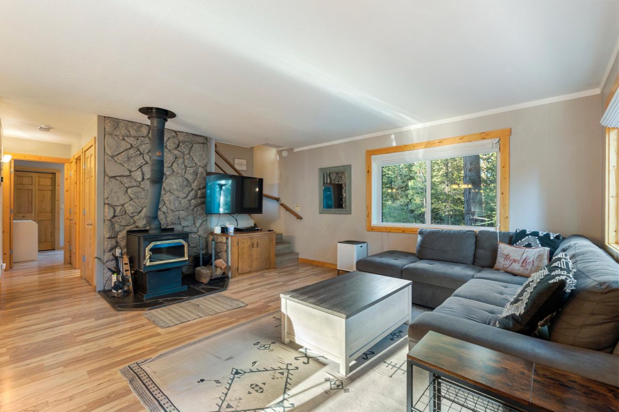 11411 Baden Road Truckee, CA 96161 - Photo 5 of 20 Gallery Image 5