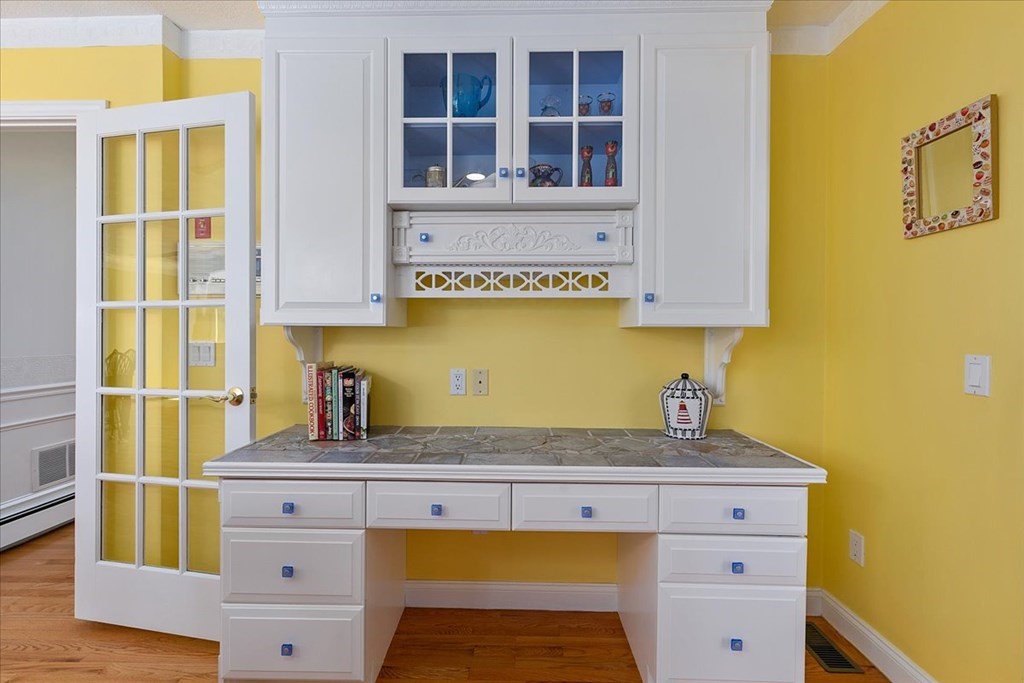 254 Ipswich Road Boxford, MA 01921 - Photo 11 of 41