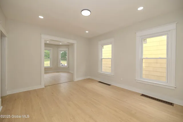 $375,000 | 39 Fehr Avenue, Schenectady, NY 12304